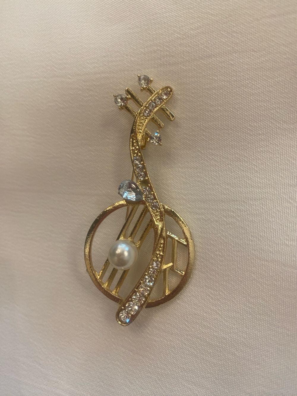 Musical Note Brooch Cello Violin Pearl Crystal Pin New - Picture 3 of 4